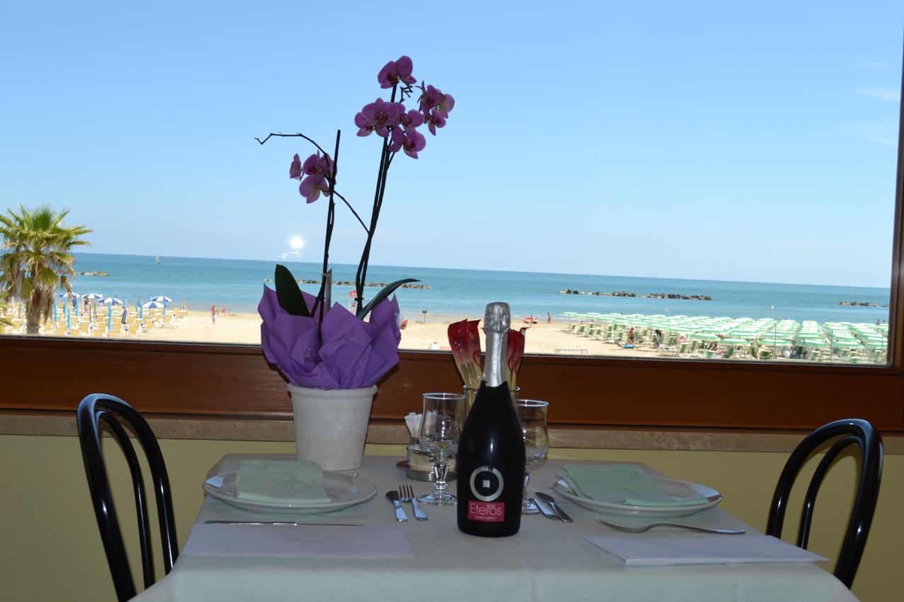 Albergo Quaglia Roseto Degli Abruzzi Exterior foto